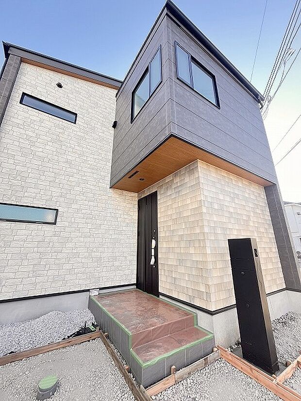 建物が完成しましたので室内のご見学予約スタート。当日のご見学予約も大歓迎です。お気軽にご連絡ください。他にもインターネットに掲載していない情報も沢山ありますので、比較で併せてご見学ができます。