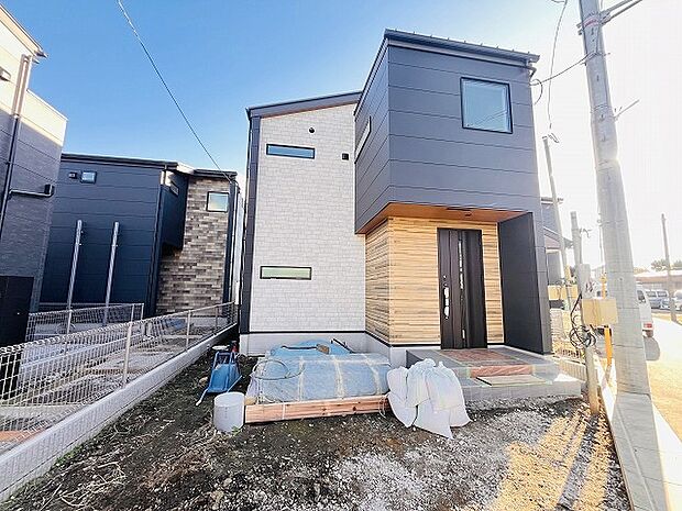 建物が完成しましたので室内のご見学予約スタート。当日のご見学予約も大歓迎です。お気軽にご連絡ください。他にもインターネットに掲載していない情報も沢山ありますので、比較で併せてご見学ができます。