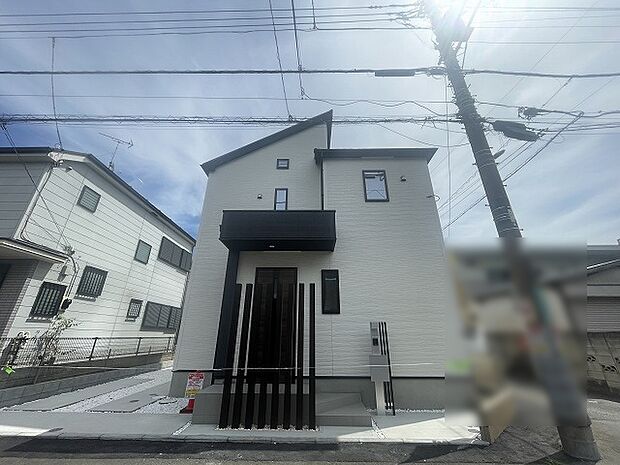 建物が完成しましたので室内のご見学予約スタート。当日のご見学予約も大歓迎です。お気軽にご連絡ください。他にもインターネットに掲載していない情報も沢山ありますので、比較で併せてご見学ができます。 