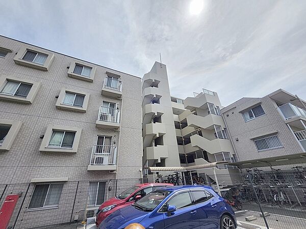 現地のご見学予約もスタートしました。周辺で売りに出ている物件も沢山御座います。まとめてご見学ができますのでお気軽にお申しつけください。