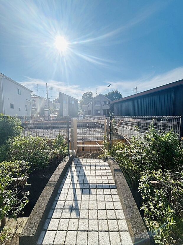 現地のご見学予約もスタートしました。周辺で売りに出ている物件も沢山御座います。まとめてご見学ができますのでお気軽にお申しつけください。