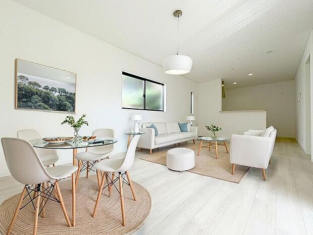 本画像はCGで作成しており、実際に現地に家具は置かれておりません。また、価格に家具は含まれておりません。 