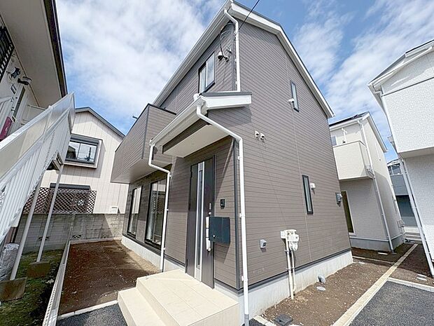 建物が完成しましたので室内のご見学予約スタート。当日のご見学予約も大歓迎です。お気軽にご連絡ください。他にもインターネットに掲載していない情報も沢山ありますので、比較で併せてご見学ができます。