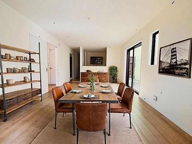 本画像はCGで作成しており、実際に現地に家具は置かれておりません。また、価格に家具は含まれておりません。