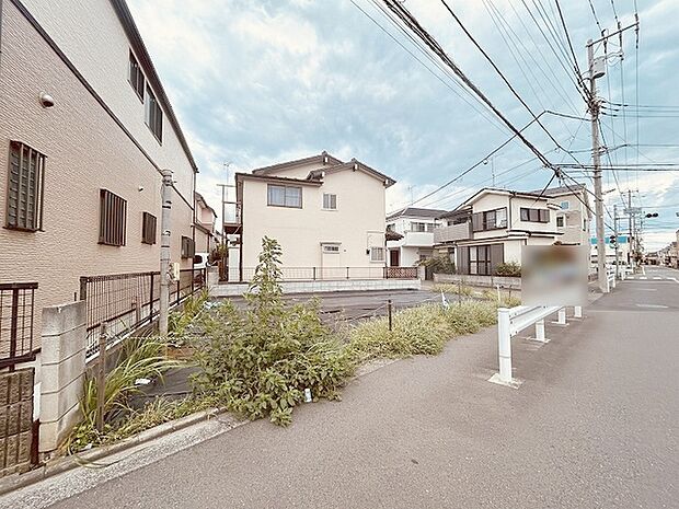 現地のご見学予約もスタートしました。周辺で売りに出ている物件も沢山御座います。まとめてご見学ができますのでお気軽にお申しつけください。