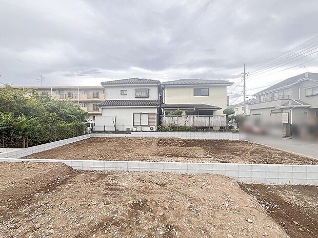 現地のご見学予約もスタートしました。周辺で売りに出ている物件も沢山御座います。まとめてご見学ができますのでお気軽にお申しつけください。