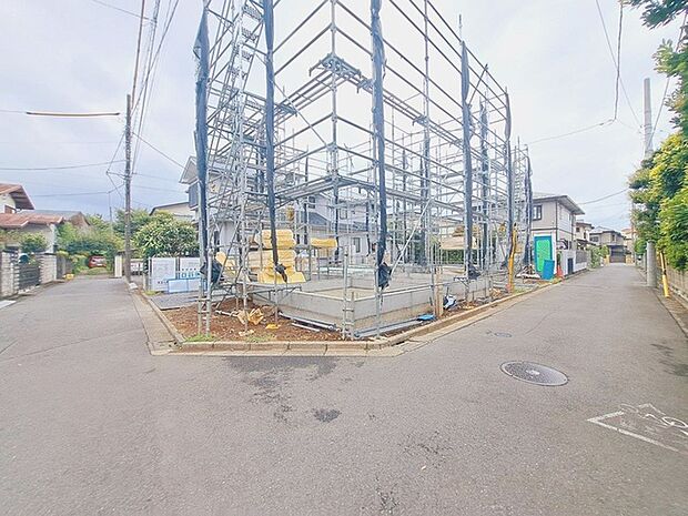 周辺のエリアで他にも沢山売りに出ている物件があります。インターネット掲載前の情報などもありますのでお気軽にお問合せください。まとめてご見学できます。 