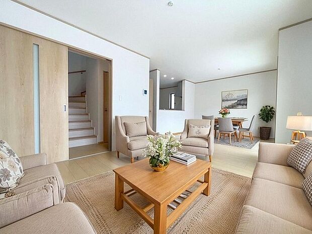 本画像はCGで作成しており、実際に現地に家具は置かれておりません。また、価格に家具は含まれておりません。 