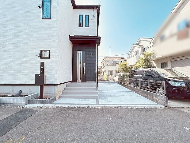 周辺のエリアで他にも沢山売りに出ている物件があります。インターネット掲載前の情報などもありますのでお気軽にお問合せください。まとめてご見学できます。