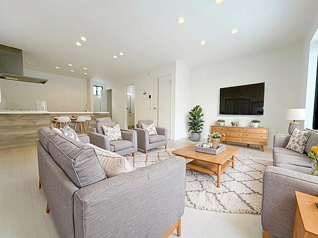 本画像はCGで作成しており、実際に現地に家具は置かれておりません。また、価格に家具は含まれておりません。