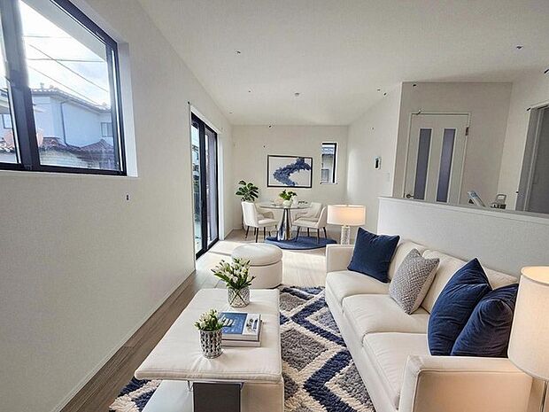 本画像はCGで作成しており、実際に現地に家具は置かれておりません。また、価格に家具は含まれておりません。 