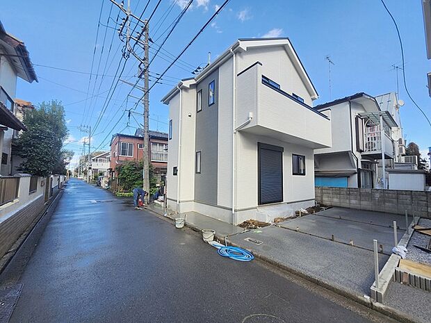 建物が完成しましたので室内のご見学予約スタート。当日のご見学予約も大歓迎です。お気軽にご連絡ください。他にもインターネットに掲載していない情報も沢山ありますので、比較で併せてご見学ができます。 