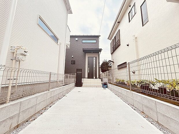 建物が完成しましたので室内のご見学予約スタート。当日のご見学予約も大歓迎です。お気軽にご連絡ください。他にもインターネットに掲載していない情報も沢山ありますので、比較で併せてご見学ができます。