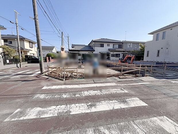 周辺のエリアで他にも沢山売りに出ている物件があります。インターネット掲載前の情報などもありますのでお気軽にお問合せください。まとめてご見学できます。