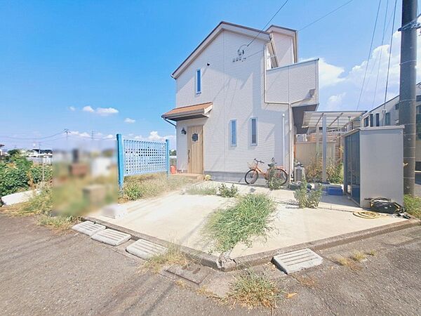 周辺のエリアで他にも沢山売りに出ている物件があります。インターネット掲載前の情報などもありますのでお気軽にお問合せください。まとめてご見学できます。