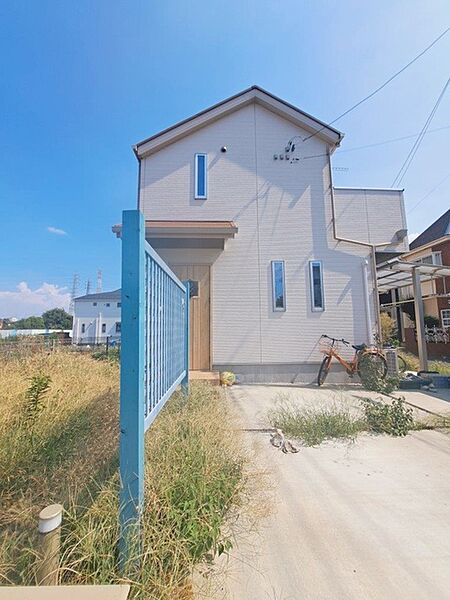 現地のご見学予約もスタートしました。周辺で売りに出ている物件も沢山御座います。まとめてご見学ができますのでお気軽にお申しつけください。