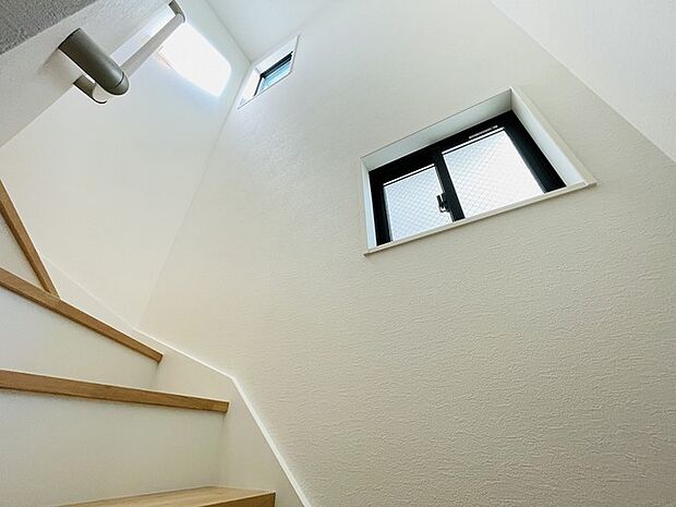 周辺のエリアで他にも沢山売りに出ている物件があります。インターネット掲載前の情報などもありますのでお気軽にお問合せください。まとめてご見学できます。