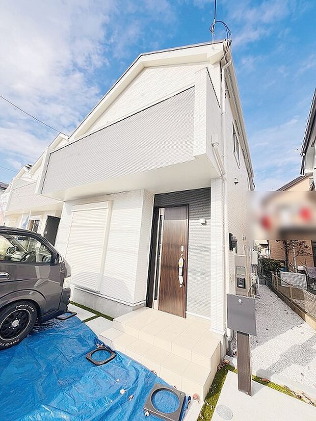 建物が完成しましたので室内のご見学予約スタート。当日のご見学予約も大歓迎です。お気軽にご連絡ください。他にもインターネットに掲載していない情報も沢山ありますので、比較で併せてご見学ができます。 