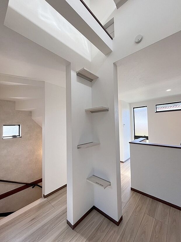 周辺のエリアで他にも沢山売りに出ている物件があります。インターネット掲載前の情報などもありますのでお気軽にお問合せください。まとめてご見学できます。 