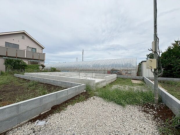 建物のモデルハウスのご見学予約もスタートしました。当日のご見学予約も大歓迎ですので、お気軽にお問合せください。