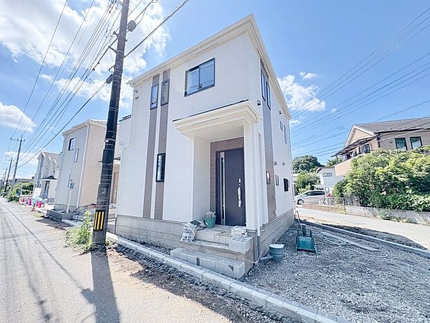 現地のご見学予約もスタートしました。周辺で売りに出ている物件も沢山御座います。まとめてご見学ができますのでお気軽にお申しつけください。 