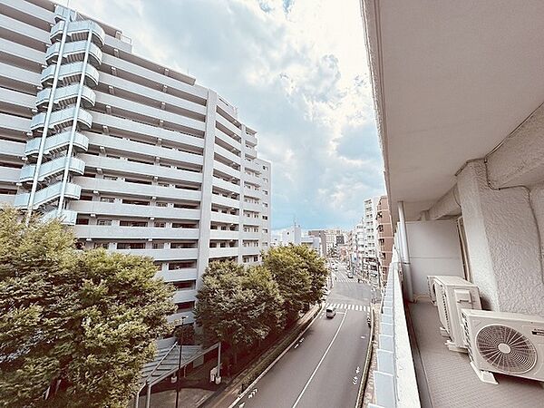 apartment 東京都西東京市谷戸町３丁目
地図を見る