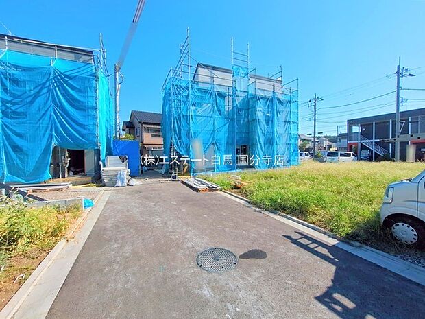 周辺は住宅が建ち並ぶ閑静な住宅街です。 