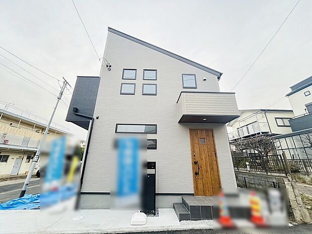 建物が完成しましたので室内のご見学予約スタート。当日のご見学予約も大歓迎です。お気軽にご連絡ください。他にもインターネットに掲載していない情報も沢山ありますので、比較で併せてご見学ができます。 