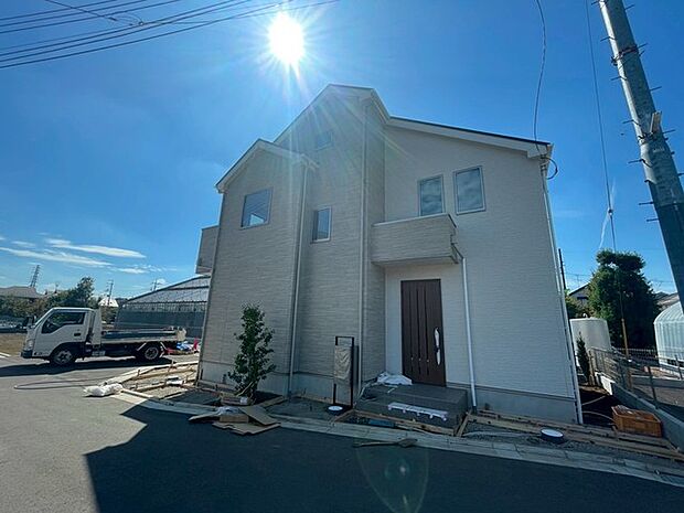 現地のご見学予約もスタートしました。周辺で売りに出ている物件も沢山御座います。まとめてご見学ができますのでお気軽にお申しつけください。