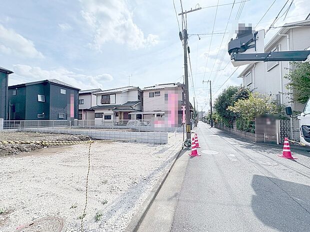 周辺は住宅が建ち並ぶ閑静な住宅街です。 