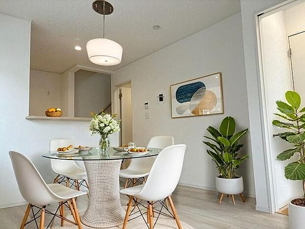 本画像はCGで作成しており、実際に現地に家具は置かれておりません。また、価格に家具は含まれておりません。 