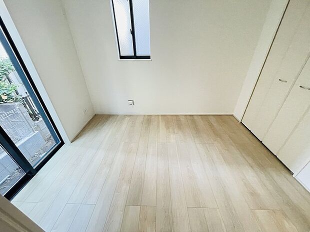 家族が一番集まる場所だから広々としつつも素敵な空間であって欲しい。みんながくつろぐリビングからキッチンまでが一つの空間のように繋がる間取り。 