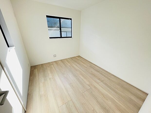 周辺のエリアで他にも沢山売りに出ている物件があります。インターネット掲載前の情報などもありますのでお気軽にお問合せください。まとめてご見学できます。 