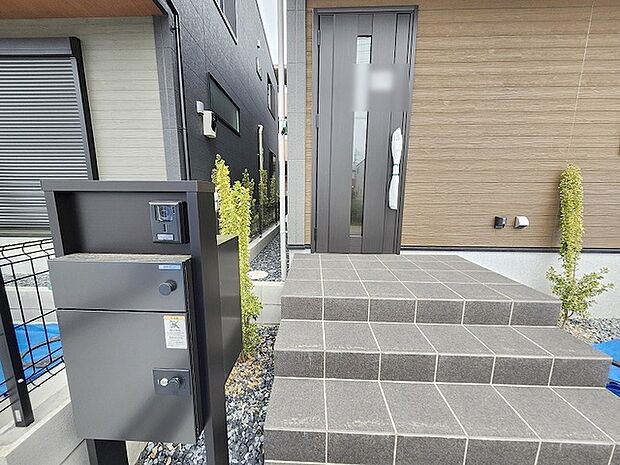 周辺のエリアで他にも沢山売りに出ている物件があります。インターネット掲載前の情報などもありますのでお気軽にお問合せください。まとめてご見学できます。