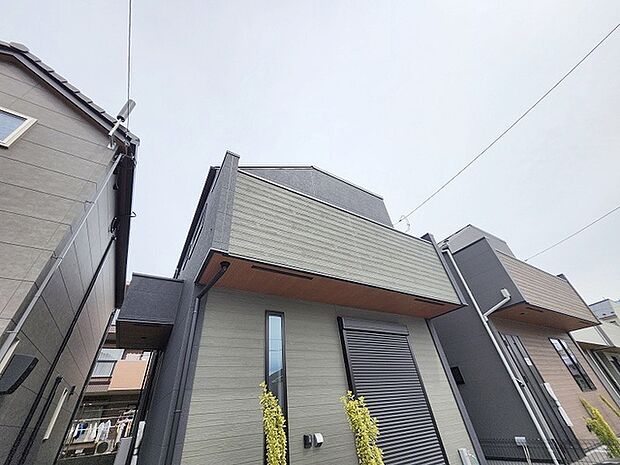 建物が完成しましたので室内のご見学予約スタート。当日のご見学予約も大歓迎です。お気軽にご連絡ください。他にもインターネットに掲載していない情報も沢山ありますので、比較で併せてご見学ができます。 