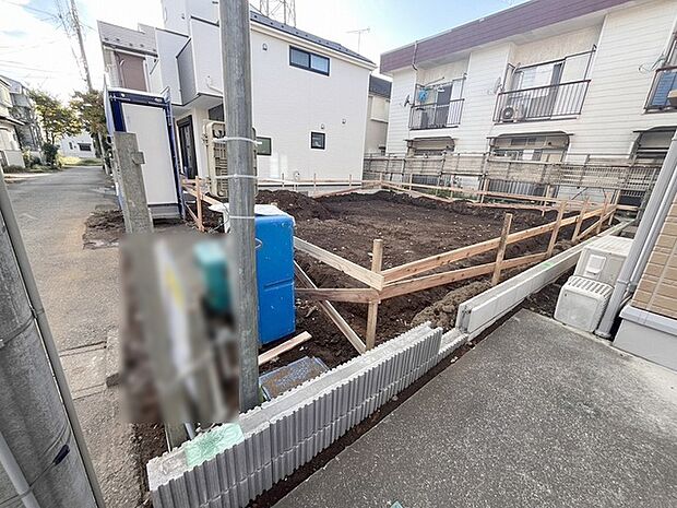 周辺のエリアで他にも沢山売りに出ている物件があります。インターネット掲載前の情報などもありますのでお気軽にお問合せください。まとめてご見学できます。 