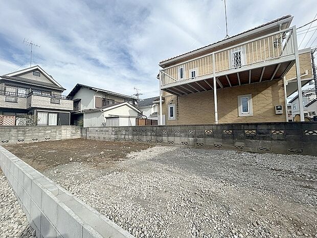 現地のご見学予約もスタートしました。周辺で売りに出ている物件も沢山御座います。まとめてご見学ができますのでお気軽にお申しつけください。
