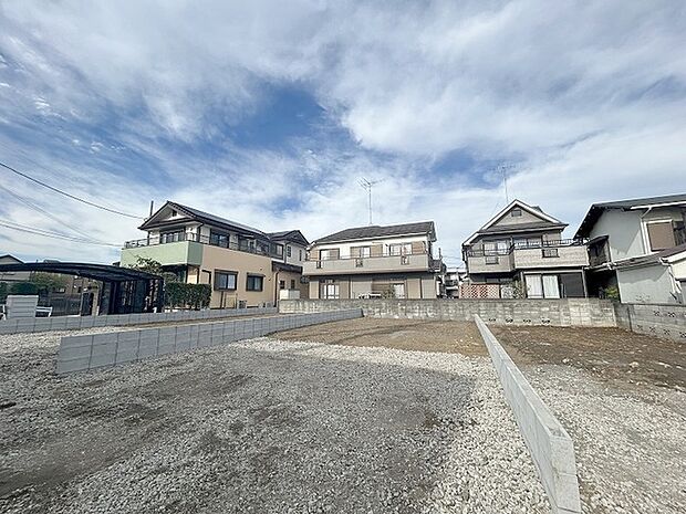 周辺のエリアで他にも沢山売りに出ている物件があります。インターネット掲載前の情報などもありますのでお気軽にお問合せください。まとめてご見学できます。 