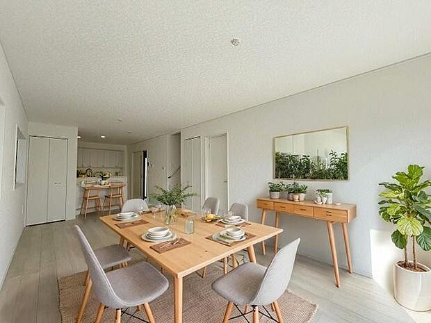 本画像はCGで作成しており、実際に現地に家具は置かれておりません。また、価格に家具は含まれておりません。 