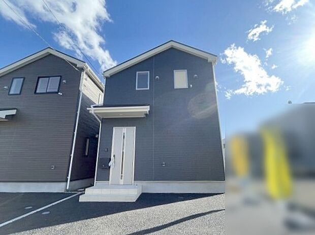 建物が完成しましたので室内のご見学予約スタート。当日のご見学予約も大歓迎です。お気軽にご連絡ください。他にもインターネットに掲載していない情報も沢山ありますので、比較で併せてご見学ができます。 