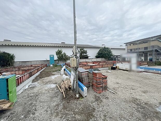 周辺のエリアで他にも沢山売りに出ている物件があります。インターネット掲載前の情報などもありますのでお気軽にお問合せください。まとめてご見学できます。 