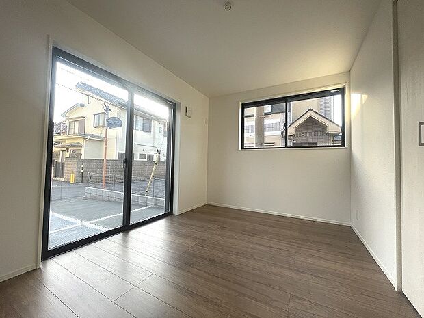 周辺のエリアで他にも沢山売りに出ている物件があります。インターネット掲載前の情報などもありますのでお気軽にお問合せください。まとめてご見学できます。