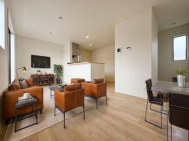 本画像はCGで作成しており、実際に現地に家具は置かれておりません。また、価格に家具は含まれておりません。 