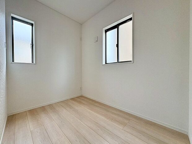 周辺のエリアで他にも沢山売りに出ている物件があります。インターネット掲載前の情報などもありますのでお気軽にお問合せください。まとめてご見学できます。 