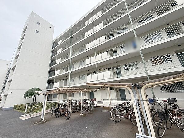 周辺のエリアで他にも沢山売りに出ている物件があります。インターネット掲載前の情報などもありますのでお気軽にお問合せください。まとめてご見学できます。
