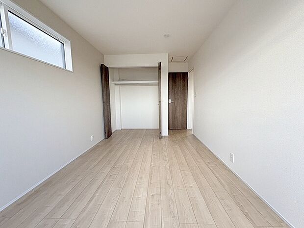 各お部屋に収納が設置されています。 