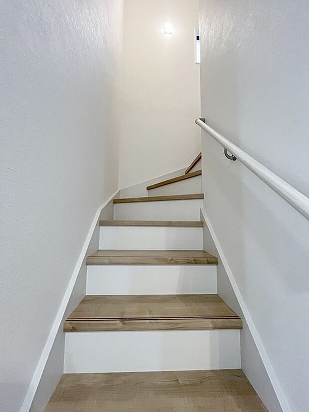 周辺のエリアで他にも沢山売りに出ている物件があります。インターネット掲載前の情報などもありますのでお気軽にお問合せください。まとめてご見学できます。 