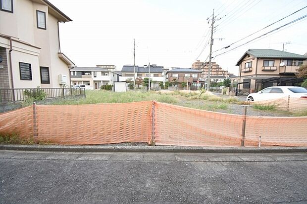 現地のご見学予約もスタートしました。周辺で売りに出ている物件も沢山御座います。まとめてご見学ができますのでお気軽にお申しつけください。