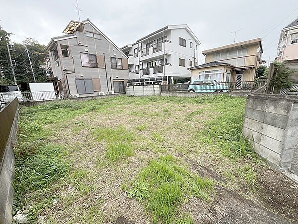 周辺のエリアで他にも沢山売りに出ている物件があります。インターネット掲載前の情報などもありますのでお気軽にお問合せください。まとめてご見学できます。