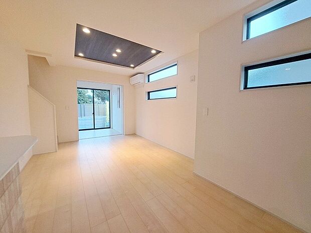 家族みんなが集まるリビング。広さを重視した家族全員が集まれるリビングは、住む上で大事な空間になります。